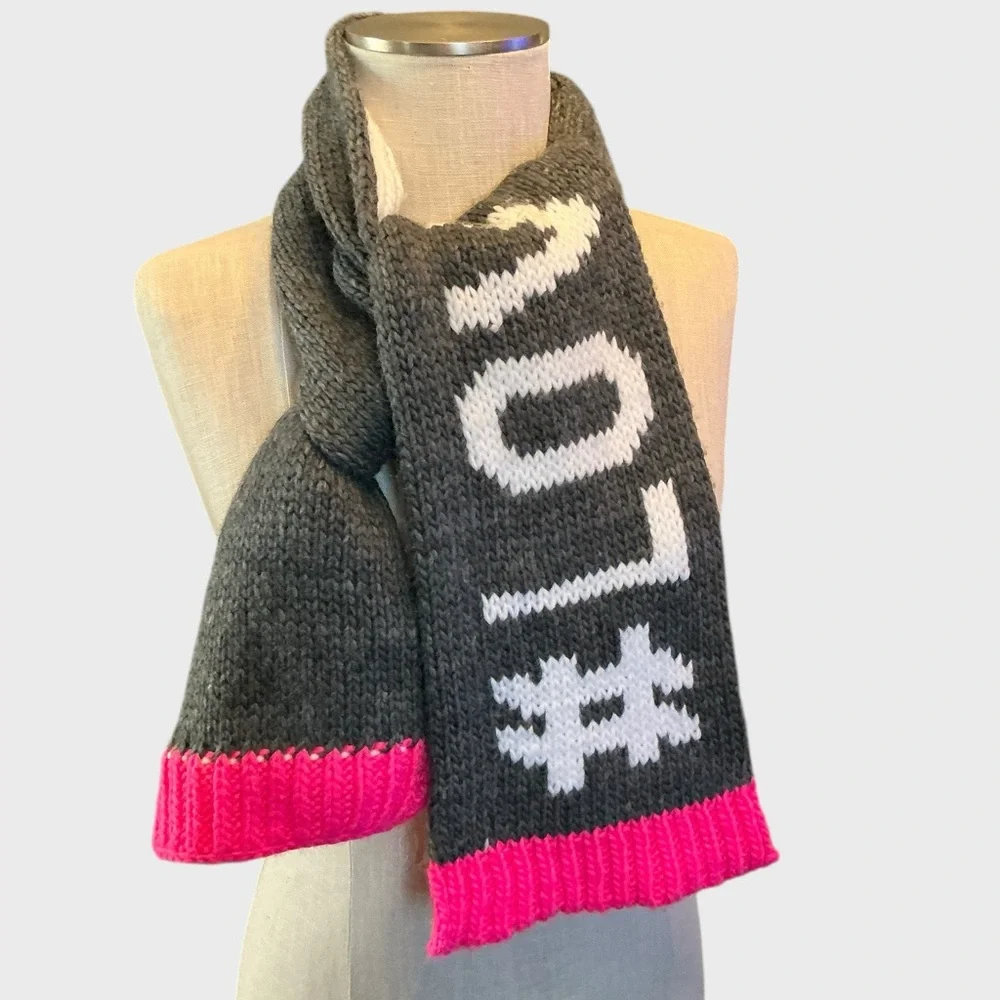 The Children’s Place #LOVE Gray Pink Knit Scarf Girls One Size